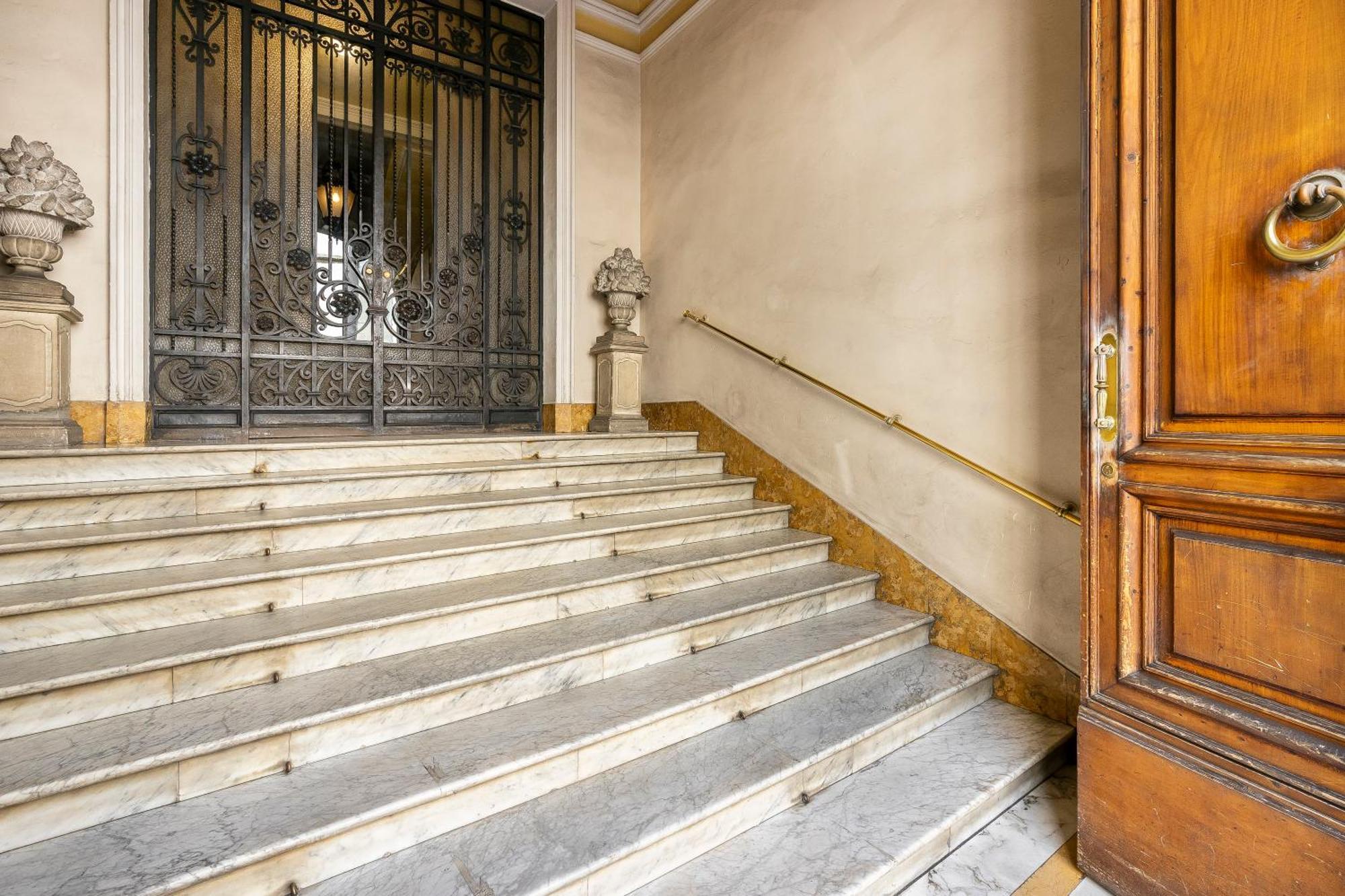 San Marco Black Appartamento Luxury Con Terrazzo E Parcheggio Su Richiesta ฟลอเรนซ์ ภายนอก รูปภาพ
