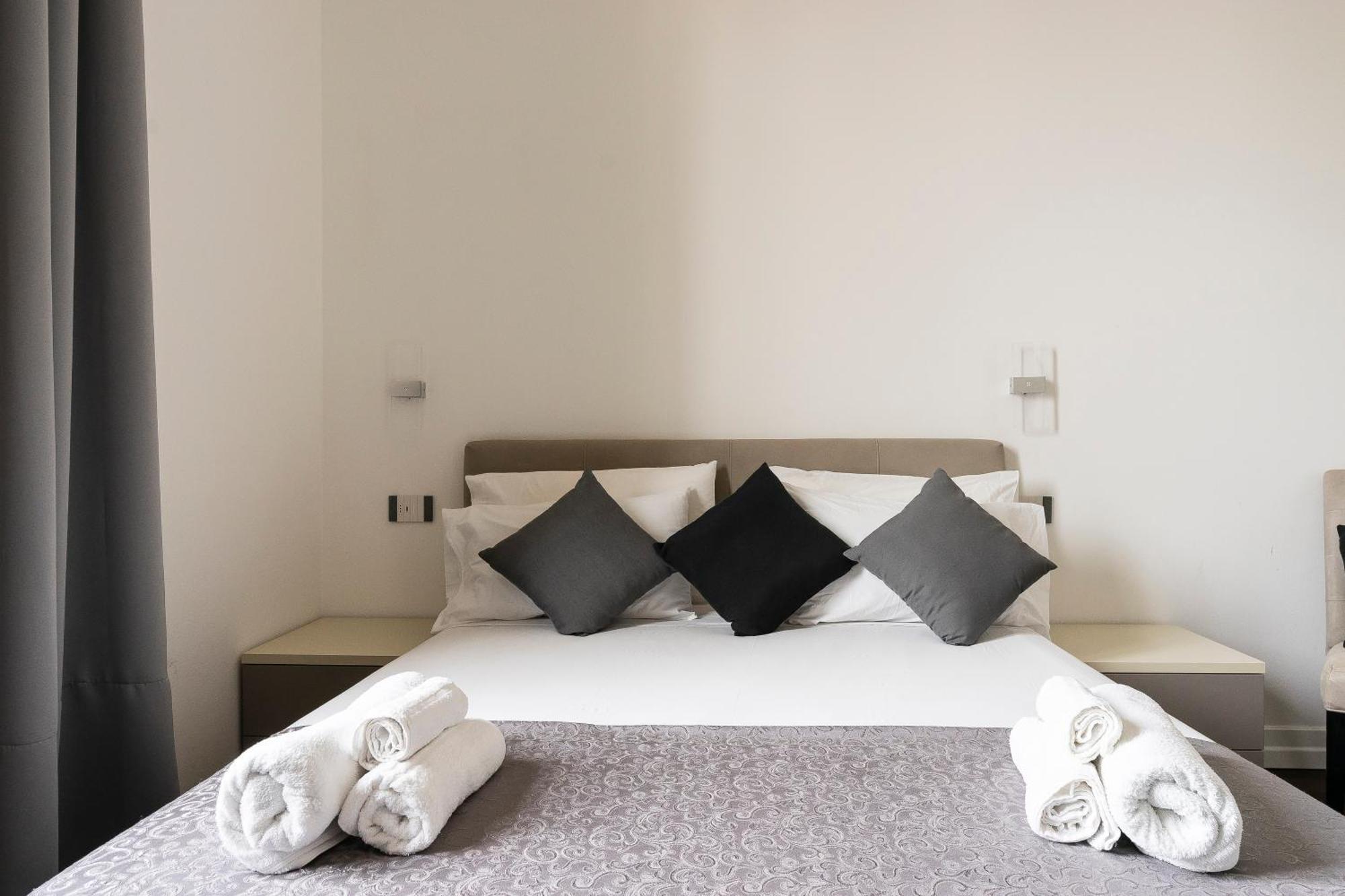 San Marco Black Appartamento Luxury Con Terrazzo E Parcheggio Su Richiesta ฟลอเรนซ์ ภายนอก รูปภาพ